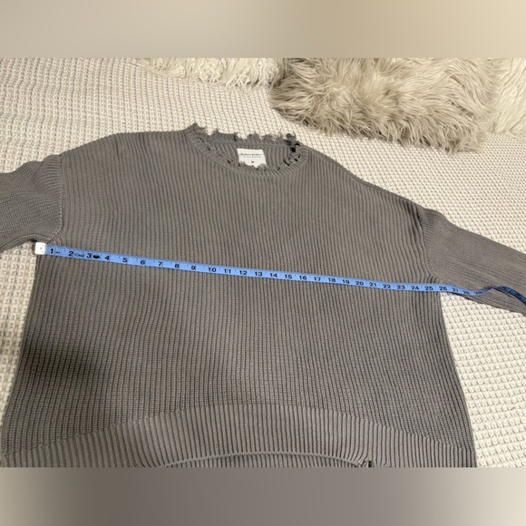 Chelsea DeBoer By Lily & Lottie 100% Cotton Distressed Sweater Size Medium (241) - Picture 11 of 11